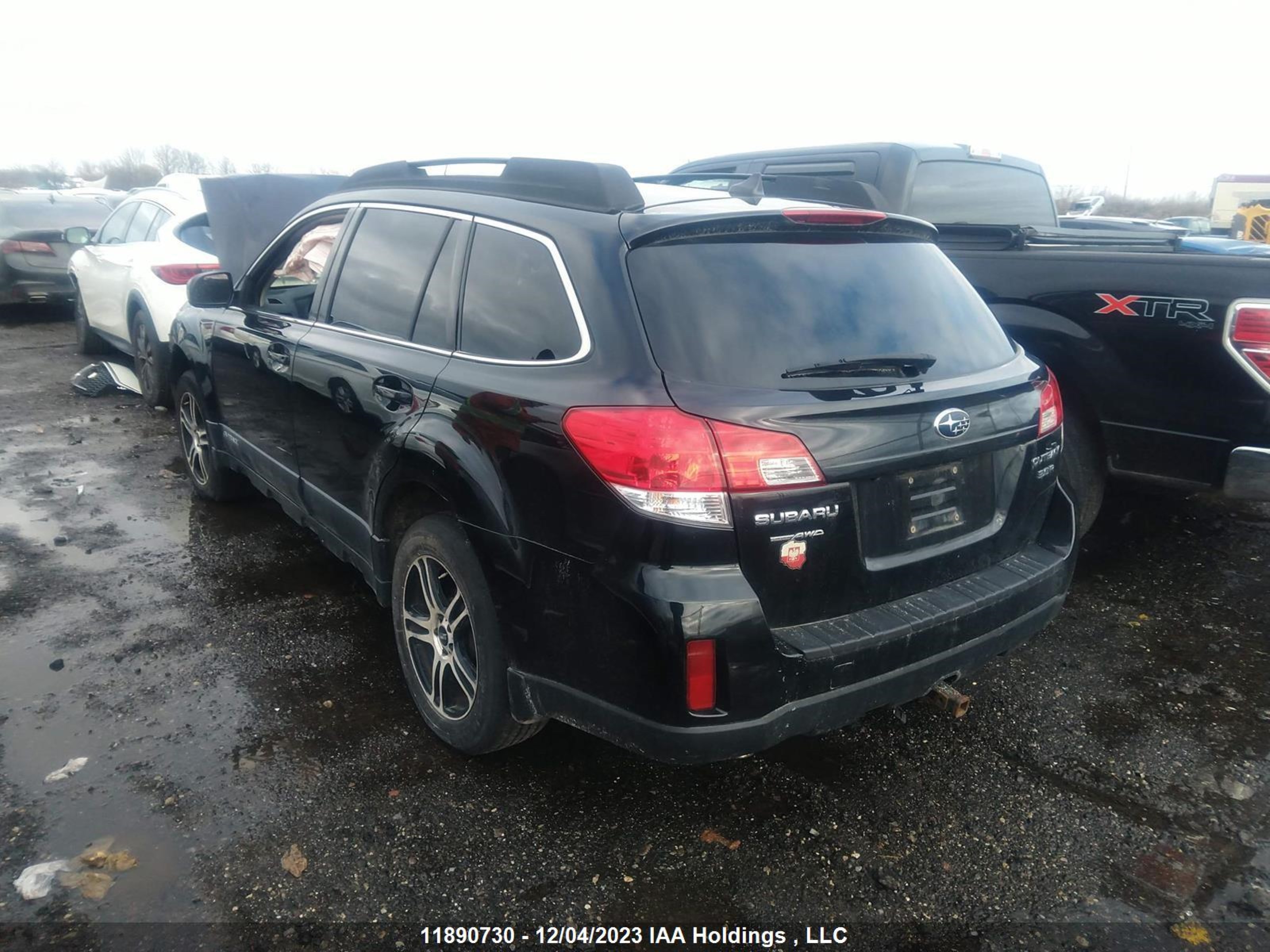 Photo 2 VIN: 4S4BRJLC0D2283273 - SUBARU OUTBACK 