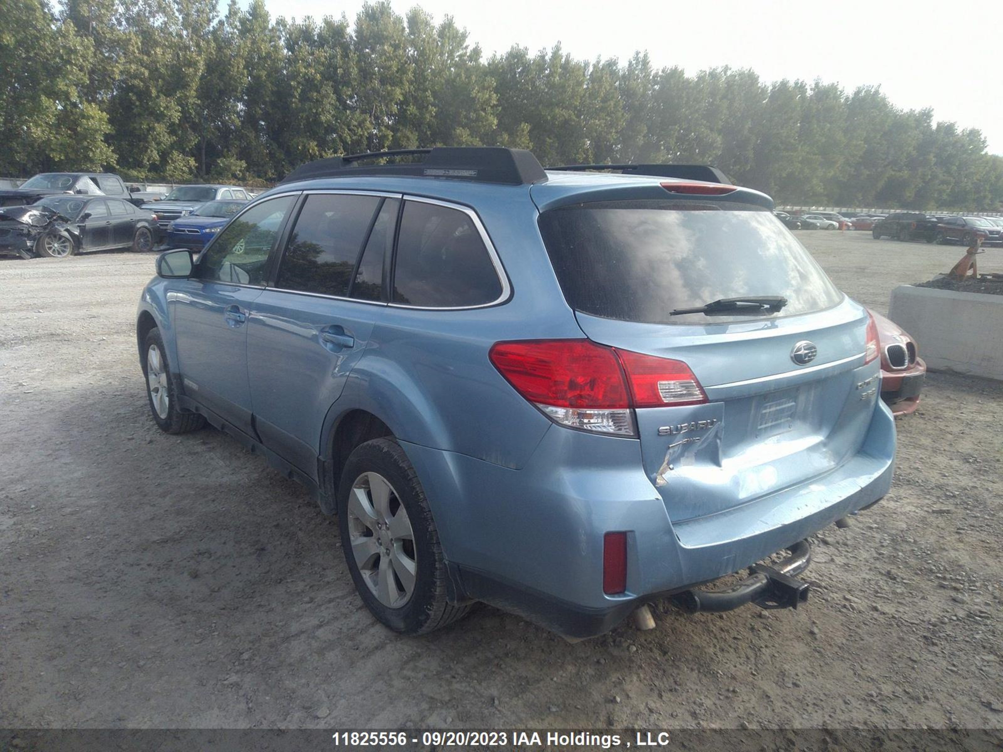 Photo 2 VIN: 4S4BRJLC3A2375604 - SUBARU OUTBACK 