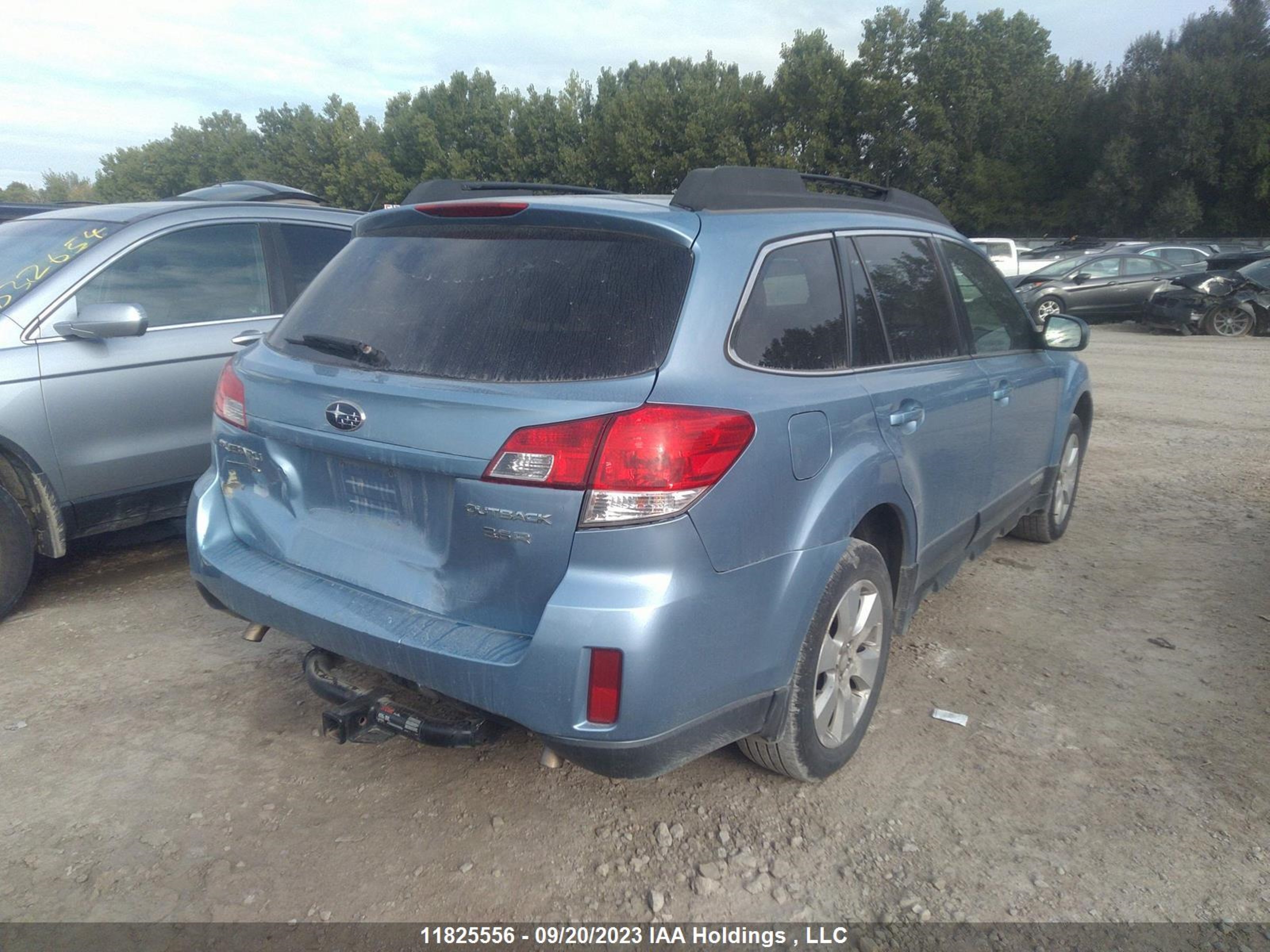 Photo 3 VIN: 4S4BRJLC3A2375604 - SUBARU OUTBACK 