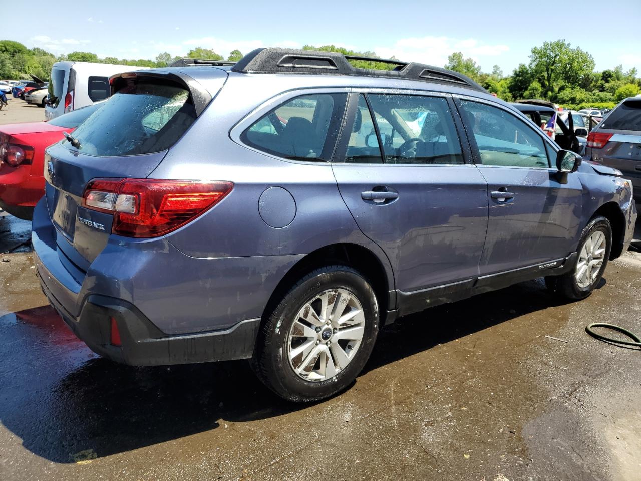 Photo 2 VIN: 4S4BSAAC1J3244141 - SUBARU OUTBACK 