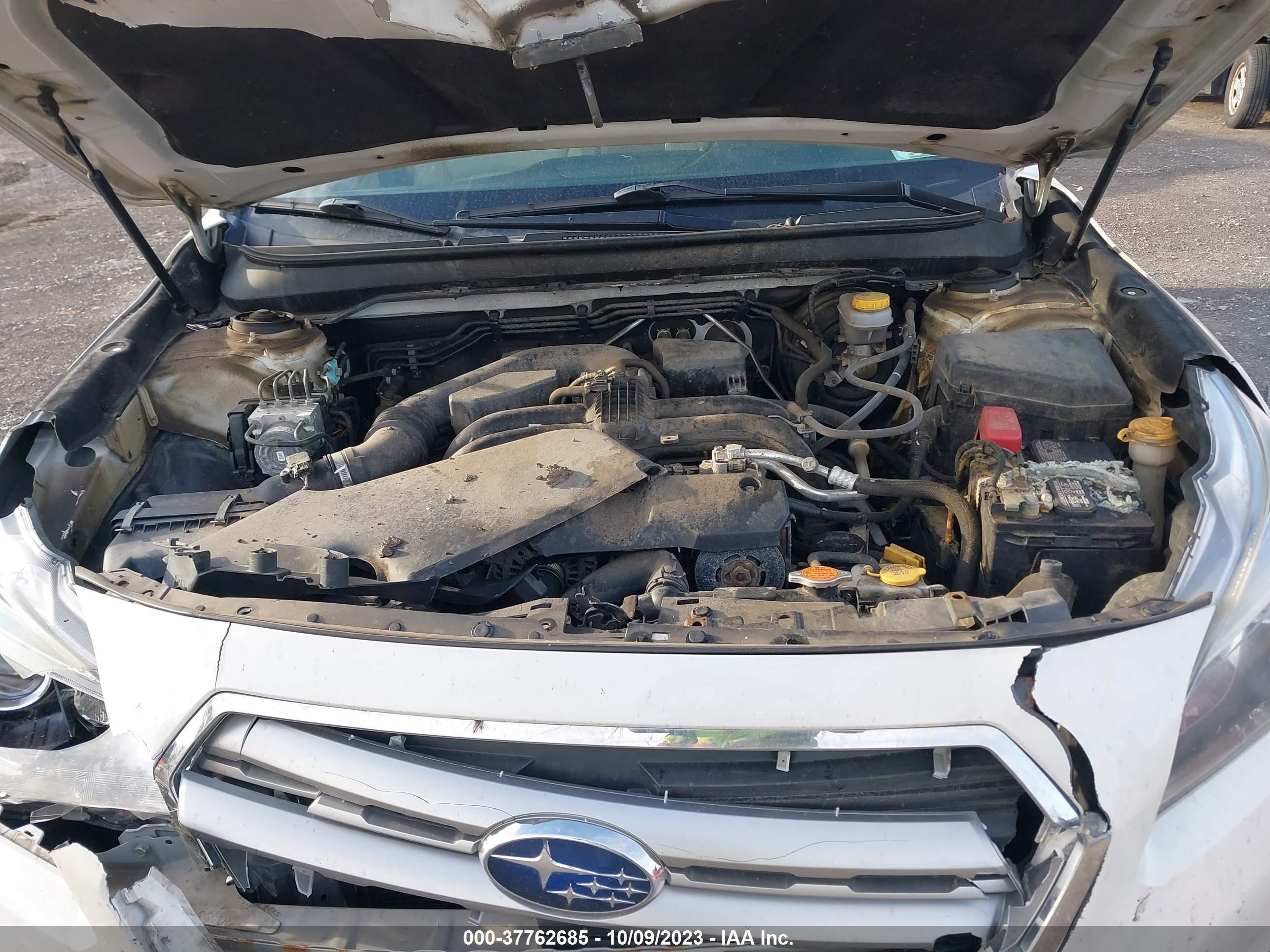 Photo 9 VIN: 4S4BSAAC6F3332884 - SUBARU OUTBACK 