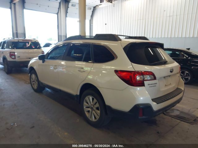 Photo 2 VIN: 4S4BSAAC7J3310711 - SUBARU OUTBACK 