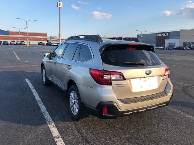 Photo 2 VIN: 4S4BSACC0J3299774 - SUBARU OUTBACK 2. 