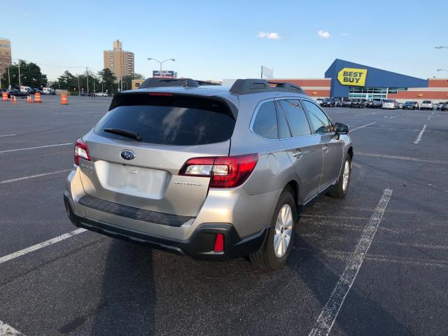 Photo 3 VIN: 4S4BSACC0J3299774 - SUBARU OUTBACK 2. 