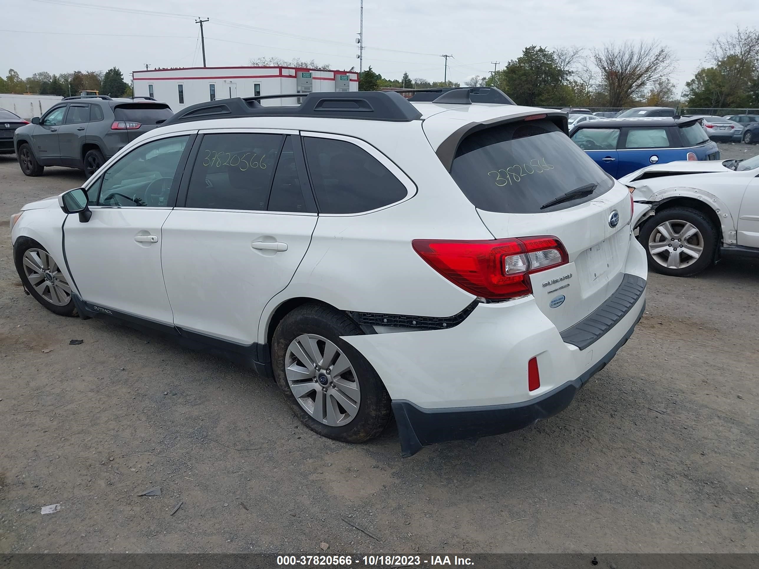 Photo 2 VIN: 4S4BSACC1H3232756 - SUBARU OUTBACK 