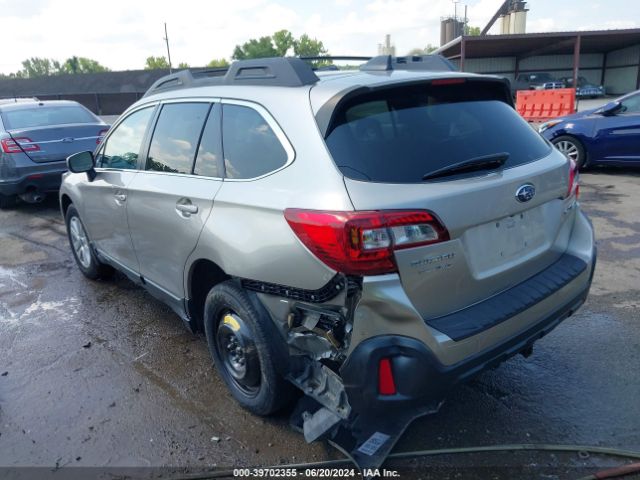 Photo 2 VIN: 4S4BSACC1J3245951 - SUBARU OUTBACK 