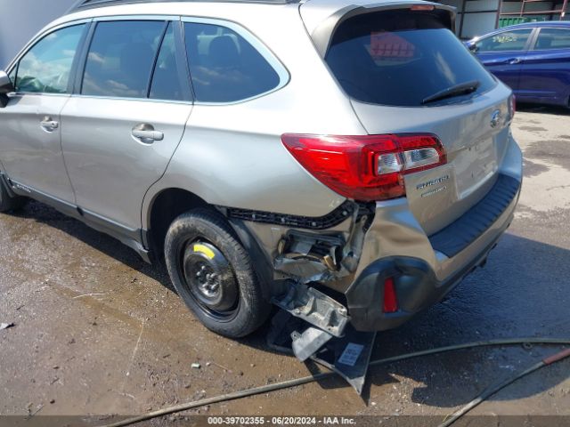 Photo 5 VIN: 4S4BSACC1J3245951 - SUBARU OUTBACK 