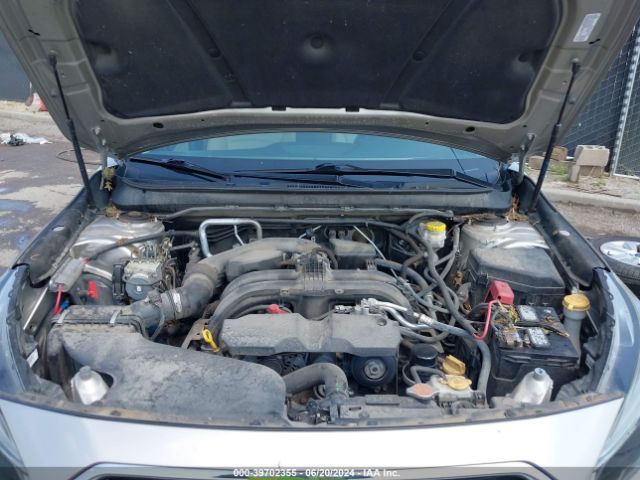 Photo 9 VIN: 4S4BSACC1J3245951 - SUBARU OUTBACK 