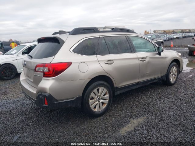 Photo 3 VIN: 4S4BSACC1J3329607 - SUBARU OUTBACK 