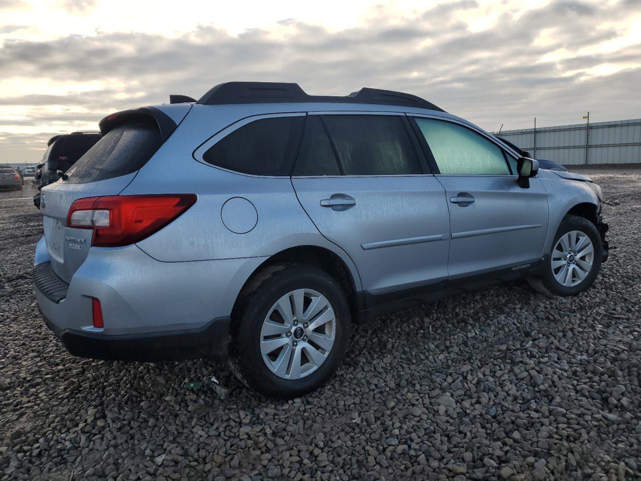 Photo 2 VIN: 4S4BSACC3G3274182 - SUBARU OUTBACK 