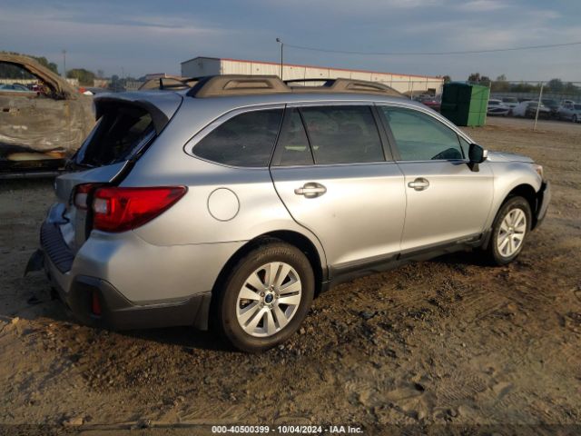 Photo 3 VIN: 4S4BSACC3J3369753 - SUBARU OUTBACK 