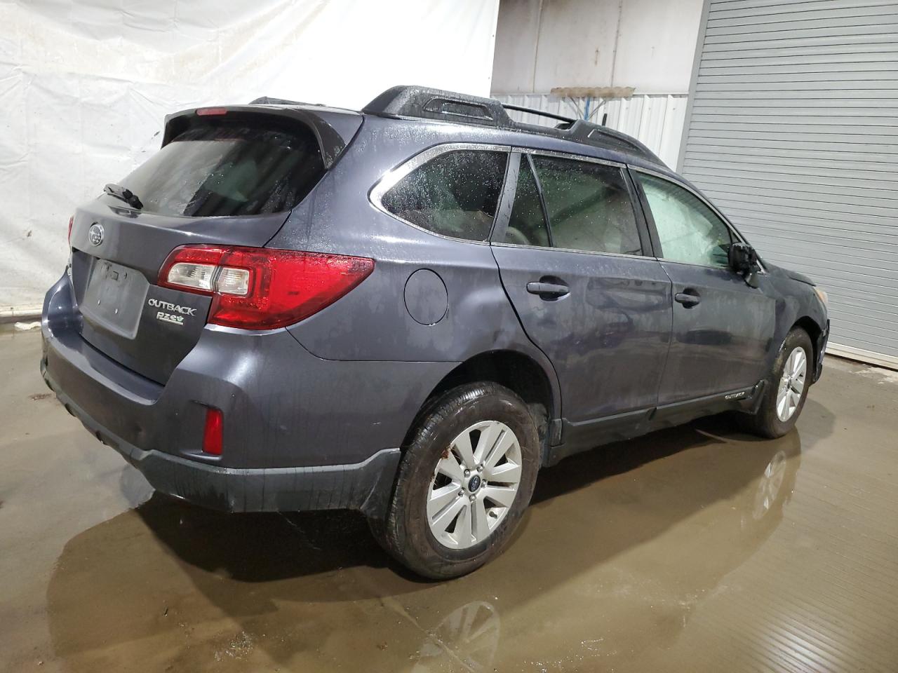 Photo 2 VIN: 4S4BSACC5F3203418 - SUBARU OUTBACK 