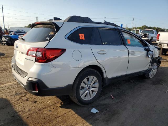 Photo 2 VIN: 4S4BSACC5J3267709 - SUBARU OUTBACK 2. 