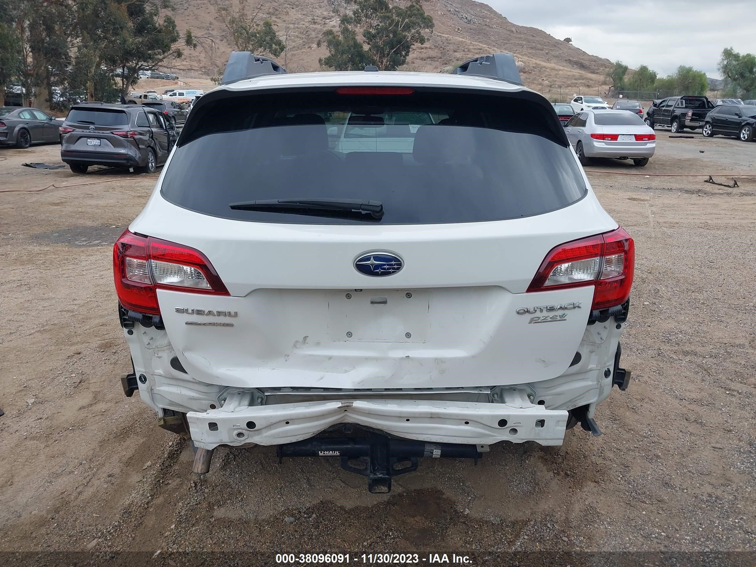 Photo 16 VIN: 4S4BSACC6F3313989 - SUBARU OUTBACK 