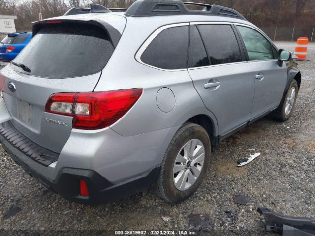 Photo 3 VIN: 4S4BSACC6J3356009 - SUBARU OUTBACK 