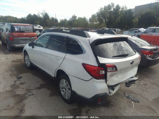 Photo 2 VIN: 4S4BSACC6J3359394 - SUBARU OUTBACK 