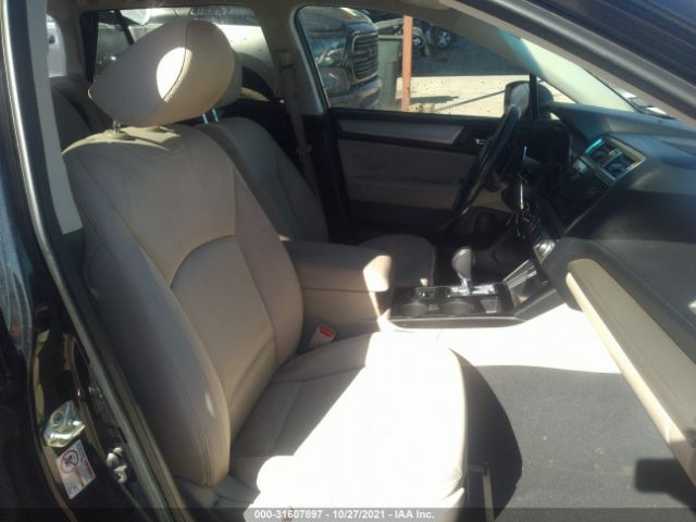 Photo 4 VIN: 4S4BSACC7H3257581 - SUBARU OUTBACK 