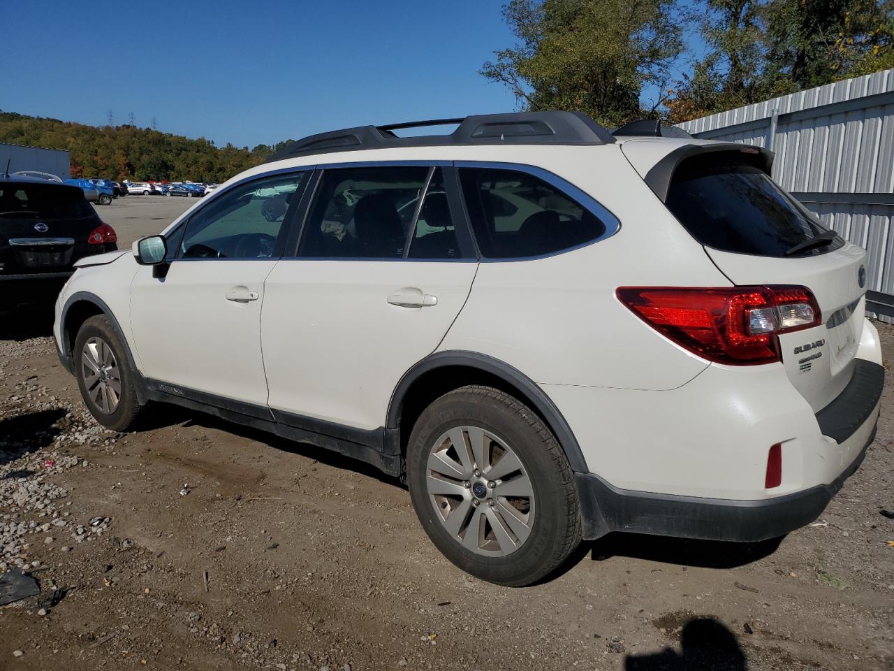 Photo 1 VIN: 4S4BSACC8G3215743 - SUBARU OUTBACK 