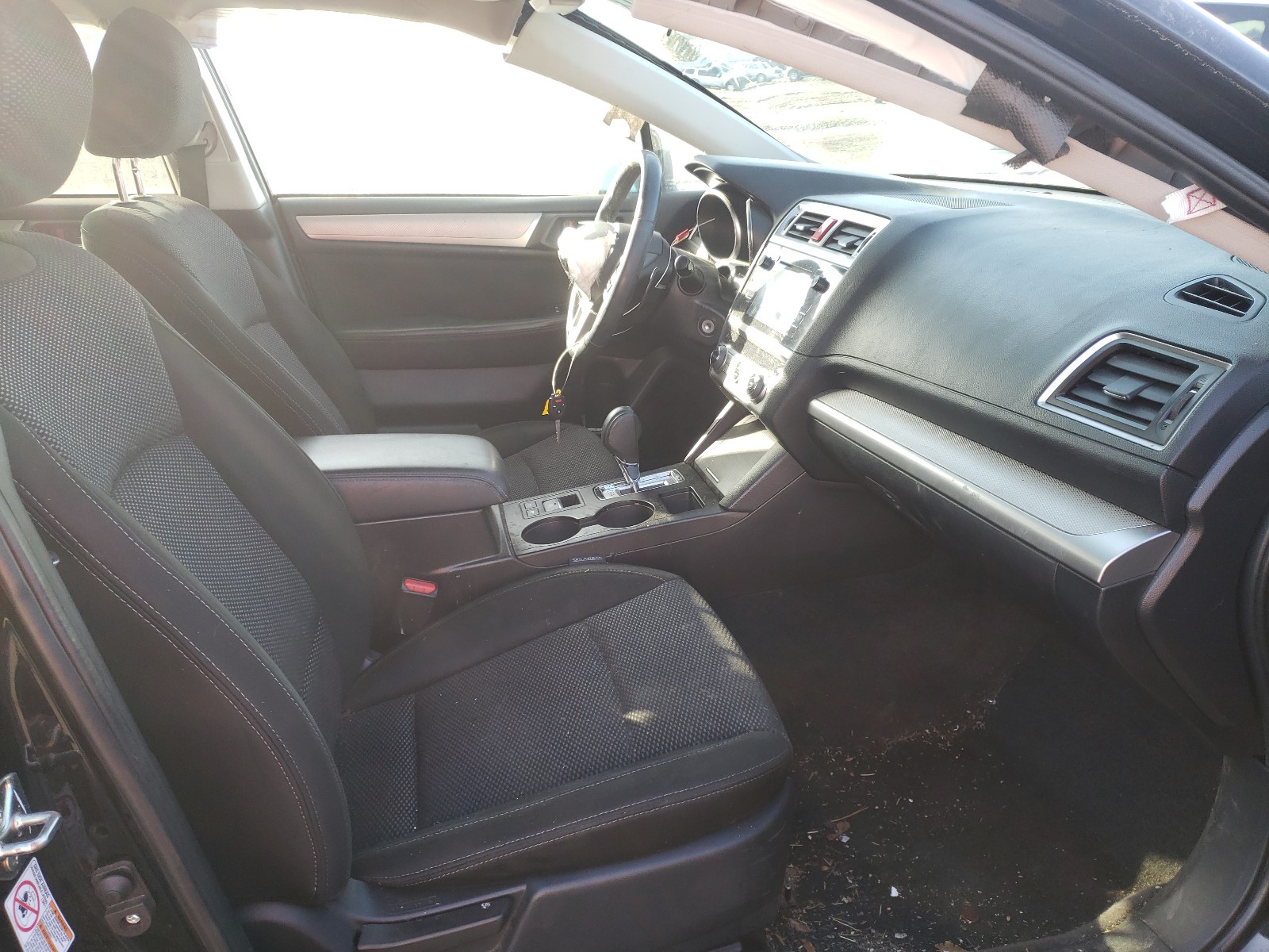 Photo 4 VIN: 4S4BSACC9F3216611 - SUBARU OUTBACK 2. 