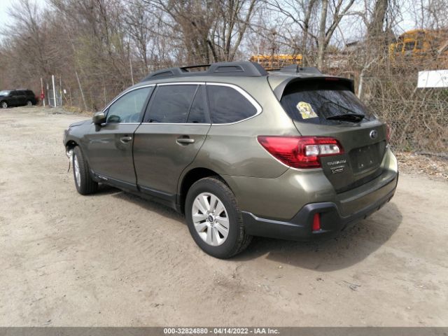 Photo 2 VIN: 4S4BSACC9J3201096 - SUBARU OUTBACK 