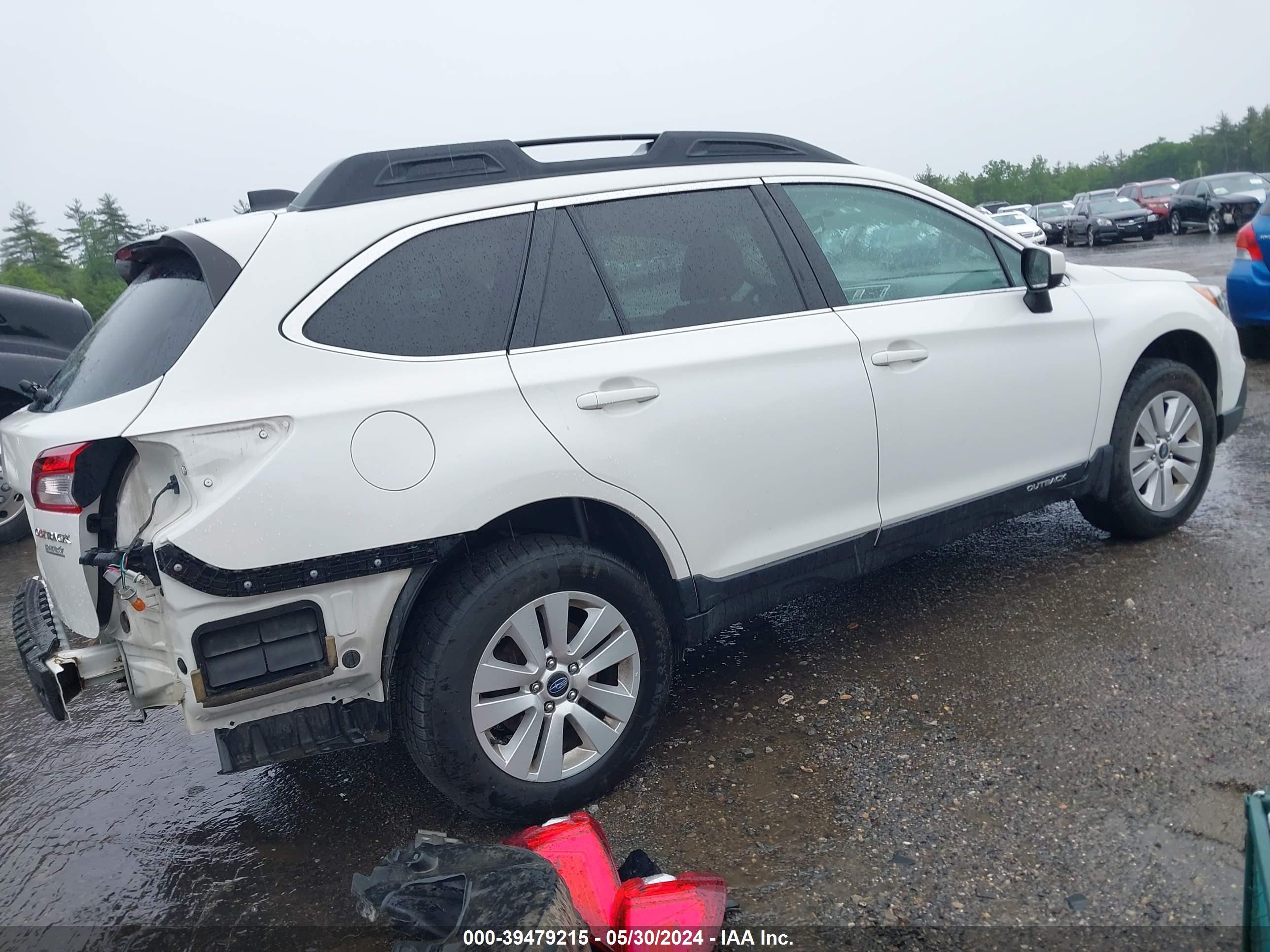 Photo 3 VIN: 4S4BSACCXH3211551 - SUBARU OUTBACK 