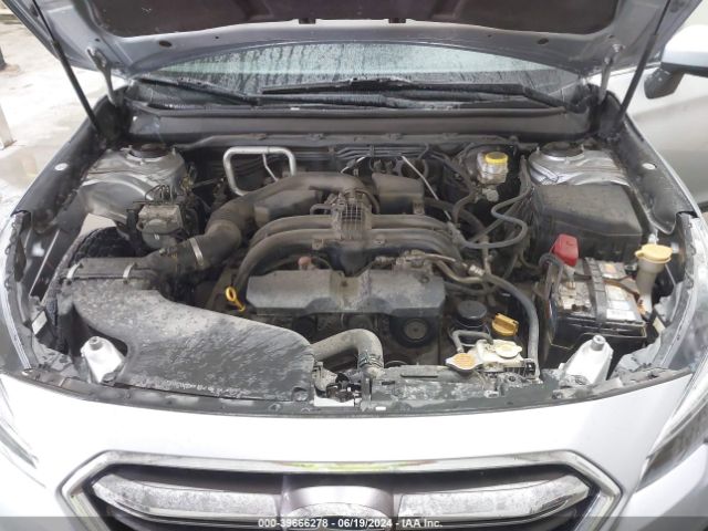 Photo 9 VIN: 4S4BSACCXJ3216545 - SUBARU OUTBACK 