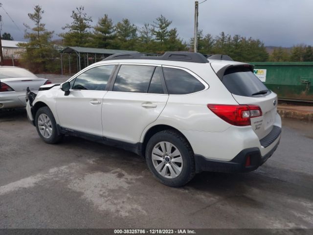 Photo 2 VIN: 4S4BSADC0J3271116 - SUBARU OUTBACK 