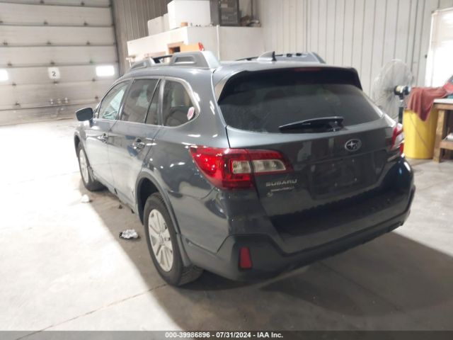 Photo 2 VIN: 4S4BSADC2J3253023 - SUBARU OUTBACK 