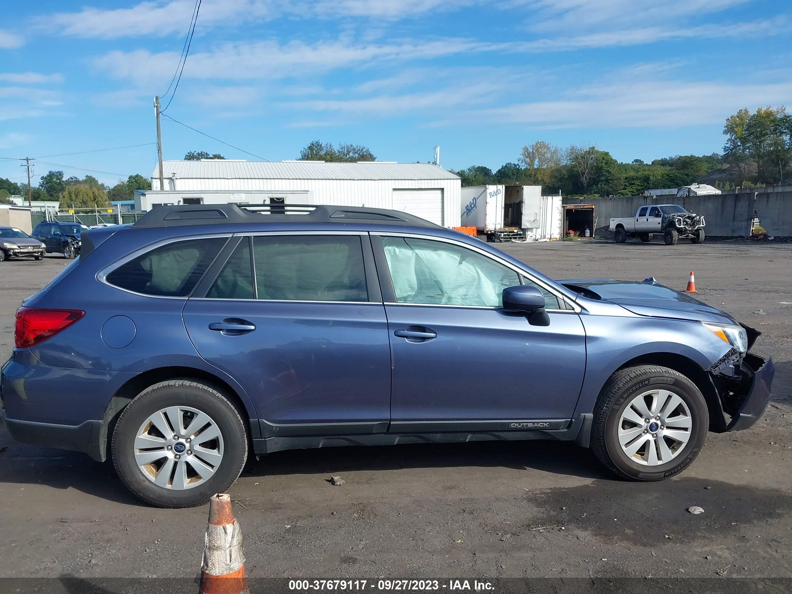 Photo 12 VIN: 4S4BSADC3G3310628 - SUBARU OUTBACK 