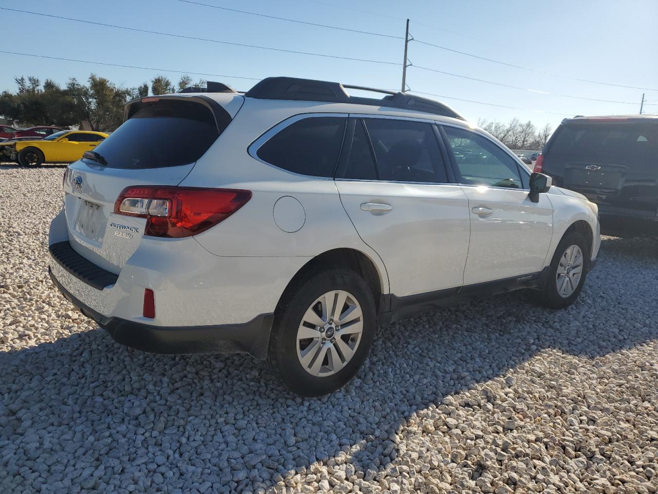 Photo 2 VIN: 4S4BSADC7G3348623 - SUBARU OUTBACK 