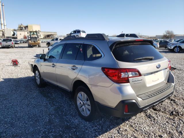 Photo 2 VIN: 4S4BSAFC1J3284812 - SUBARU OUTBACK 