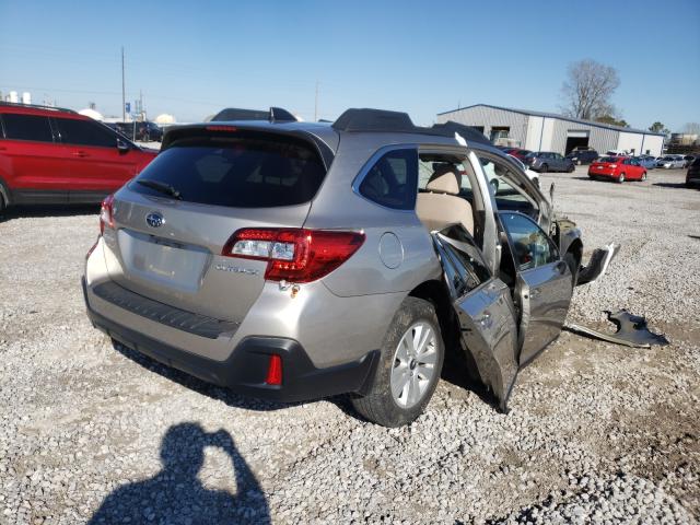 Photo 3 VIN: 4S4BSAFC1J3284812 - SUBARU OUTBACK 