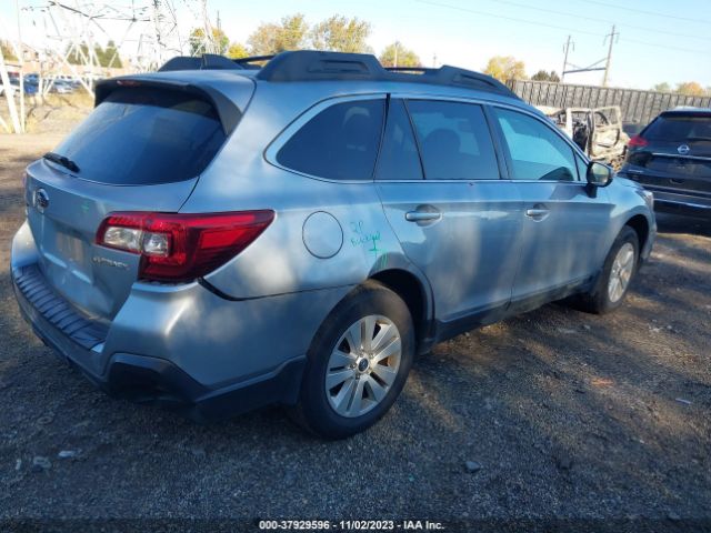 Photo 3 VIN: 4S4BSAFC1J3349142 - SUBARU OUTBACK 