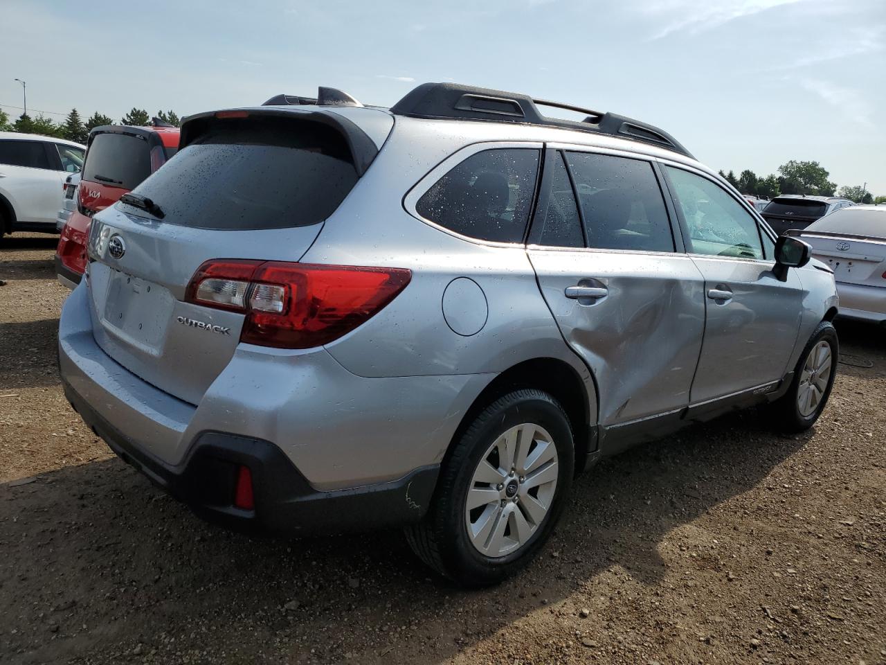 Photo 2 VIN: 4S4BSAFC1K3312366 - SUBARU OUTBACK 