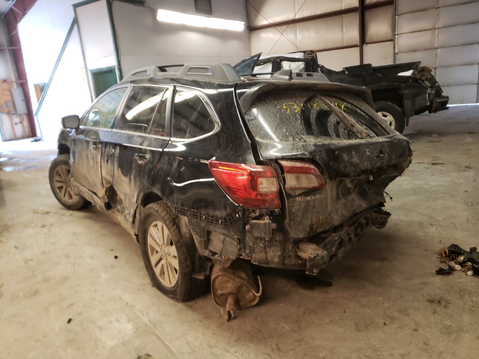 Photo 2 VIN: 4S4BSAFC2H3201883 - SUBARU OUTBACK 2. 