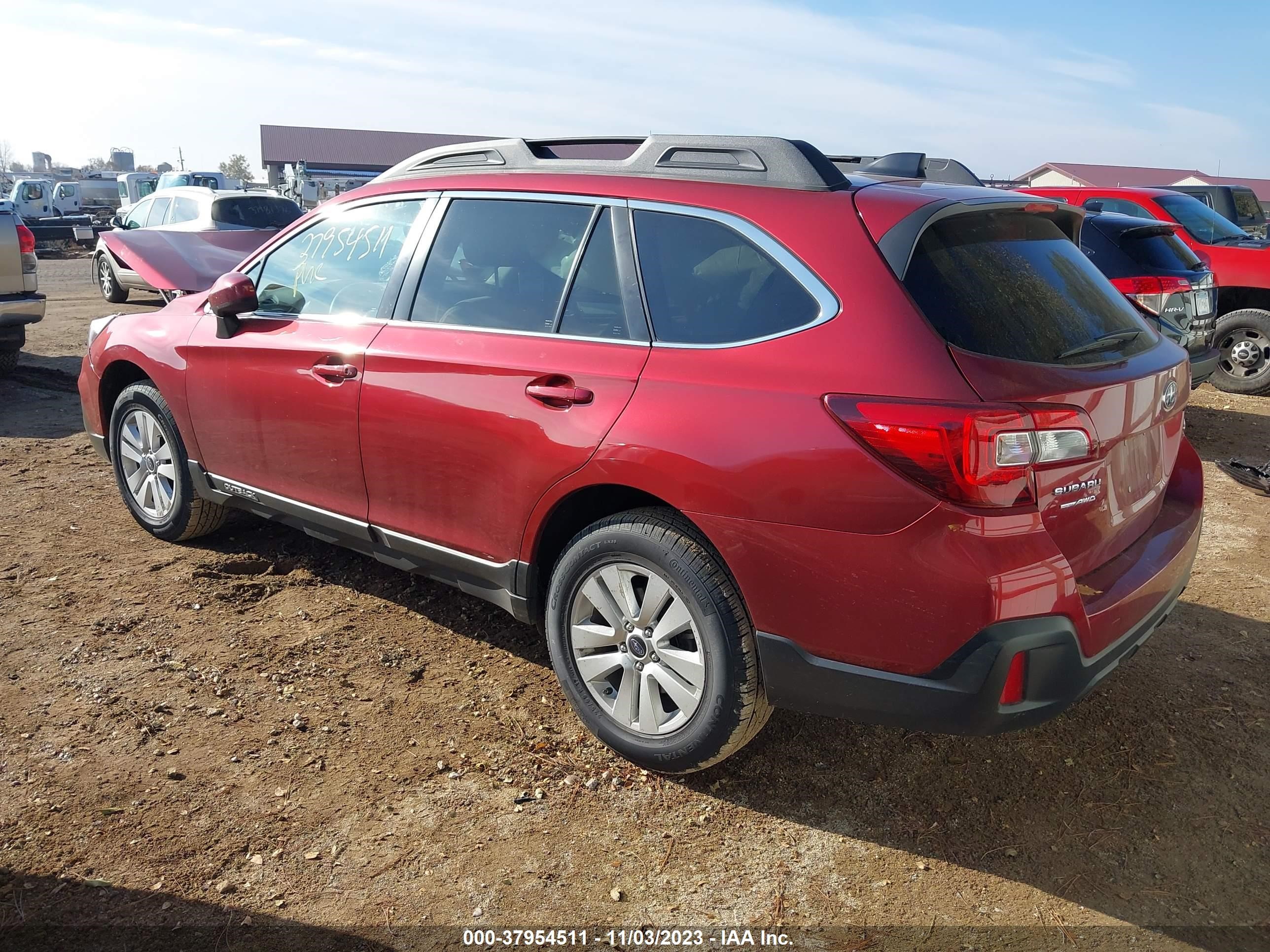 Photo 2 VIN: 4S4BSAFC2K3306253 - SUBARU OUTBACK 