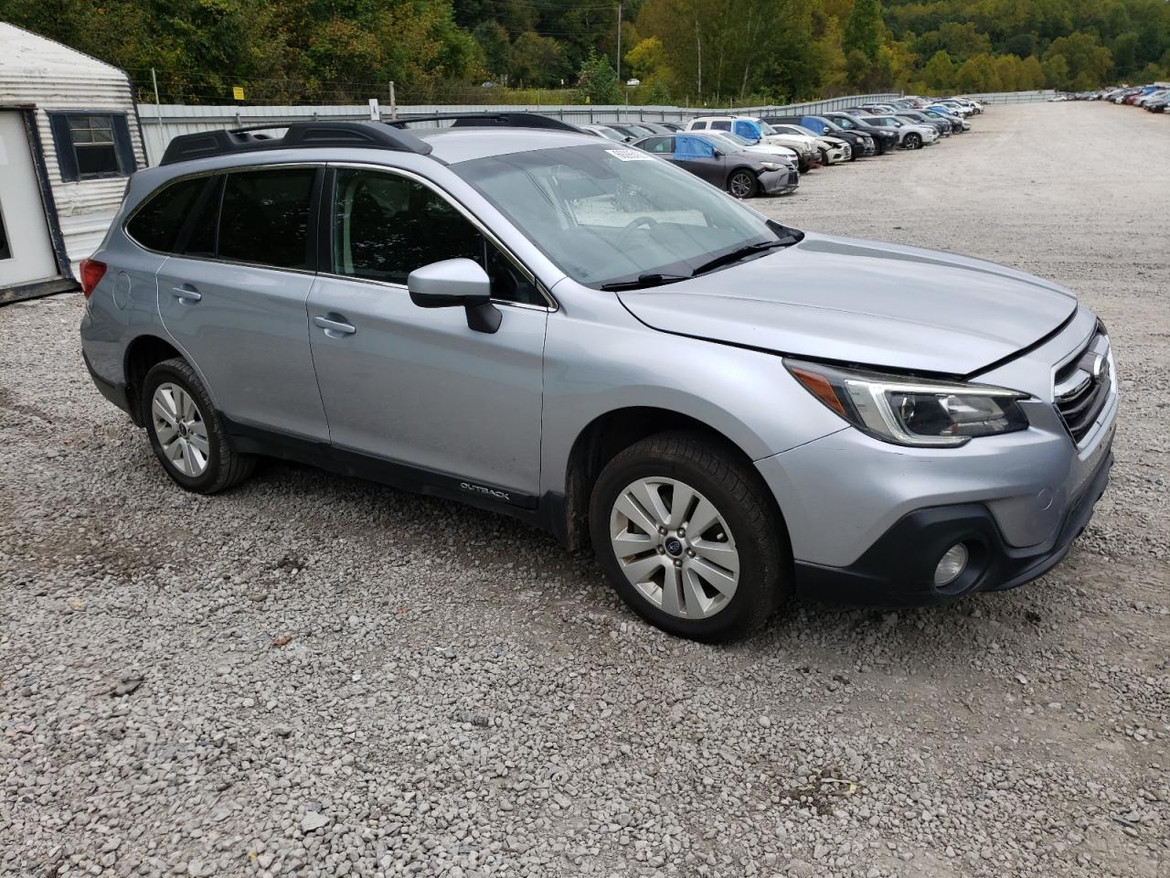 Photo 3 VIN: 4S4BSAFC3K3368616 - SUBARU OUTBACK 