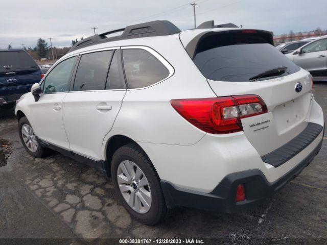 Photo 2 VIN: 4S4BSAFC4J3258897 - SUBARU OUTBACK 