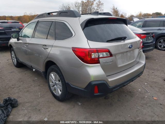 Photo 2 VIN: 4S4BSAFC4K3284711 - SUBARU OUTBACK 