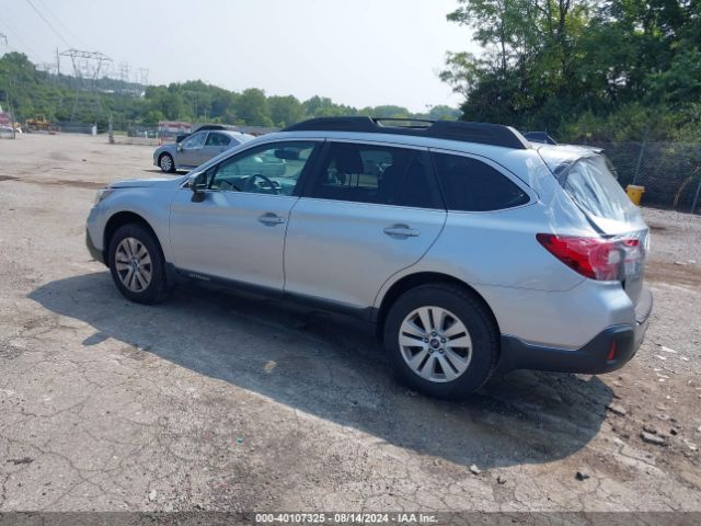 Photo 2 VIN: 4S4BSAFC5K3230415 - SUBARU OUTBACK 