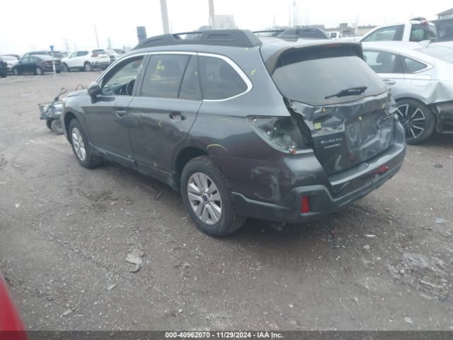 Photo 2 VIN: 4S4BSAFC6J3218532 - SUBARU OUTBACK 