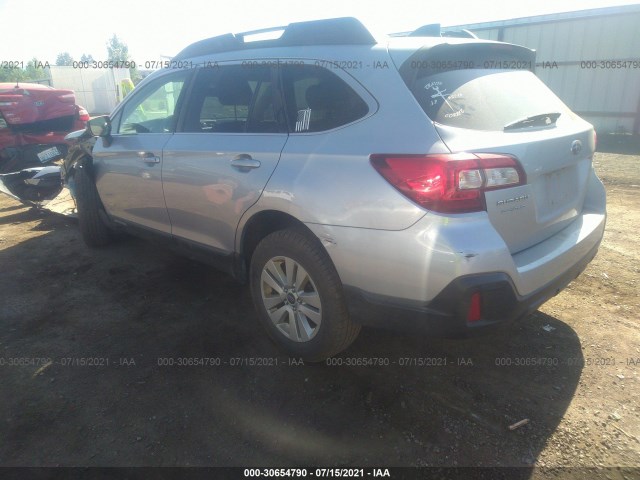 Photo 2 VIN: 4S4BSAFC6J3379561 - SUBARU OUTBACK 