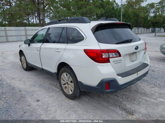 Photo 2 VIN: 4S4BSAFC6K3386608 - SUBARU OUTBACK 