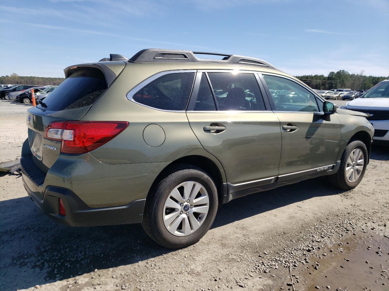 Photo 2 VIN: 4S4BSAFC7K3315191 - SUBARU OUTBACK 