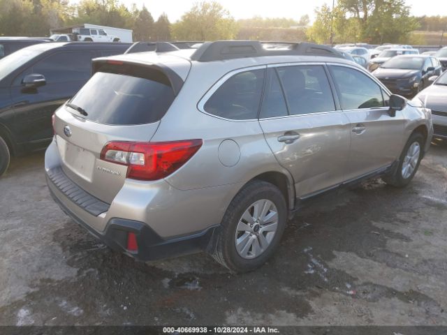 Photo 3 VIN: 4S4BSAFC8J3265626 - SUBARU OUTBACK 