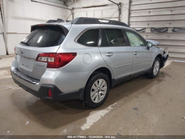 Photo 3 VIN: 4S4BSAFC8J3269188 - SUBARU OUTBACK 