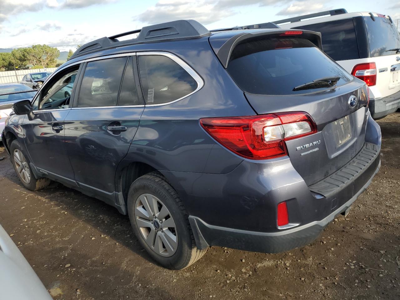 Photo 1 VIN: 4S4BSAFC9F3345413 - SUBARU OUTBACK 