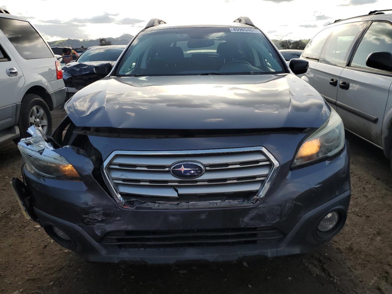 Photo 4 VIN: 4S4BSAFC9F3345413 - SUBARU OUTBACK 