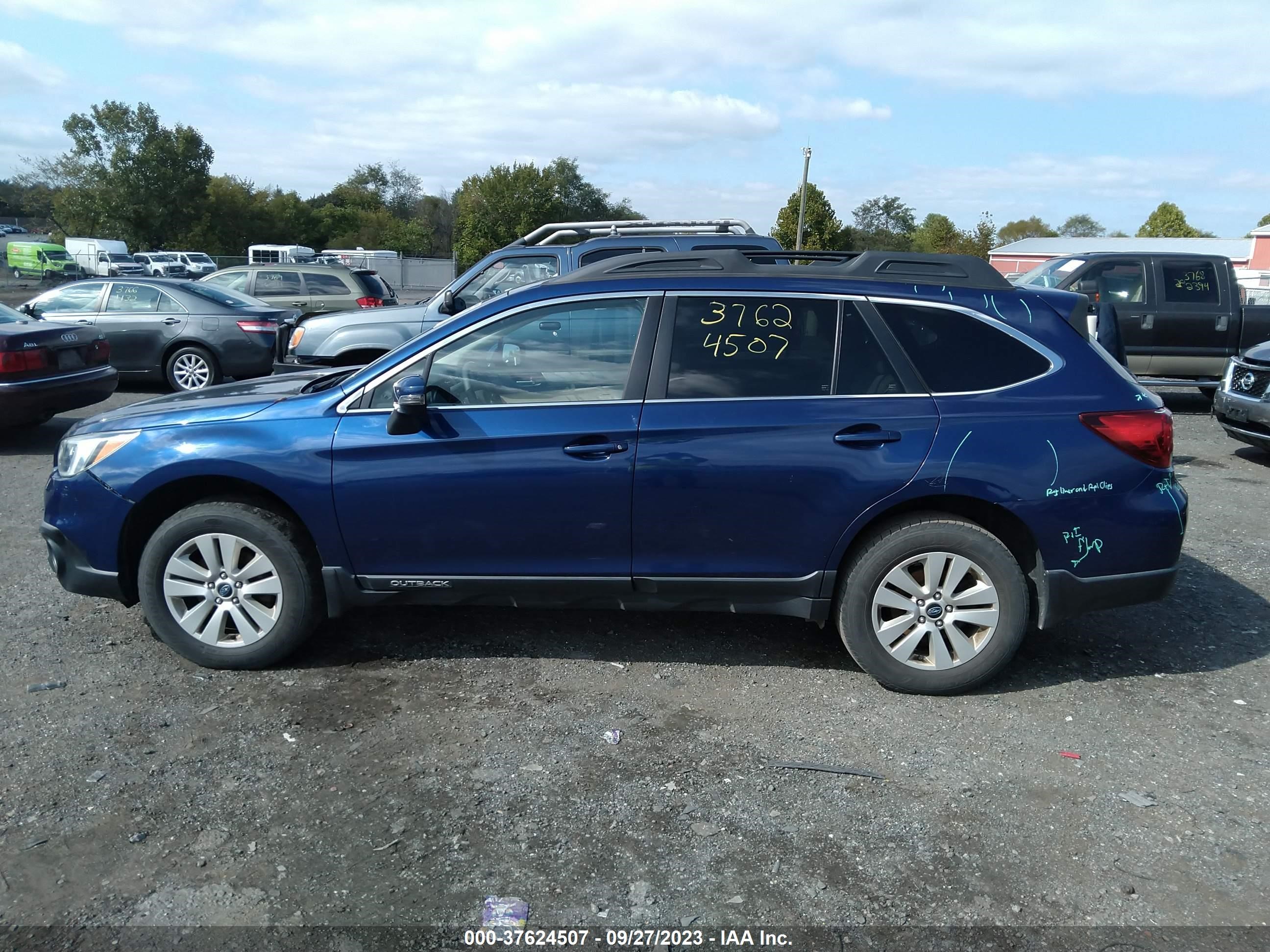 Photo 13 VIN: 4S4BSAFC9H3268920 - SUBARU OUTBACK 