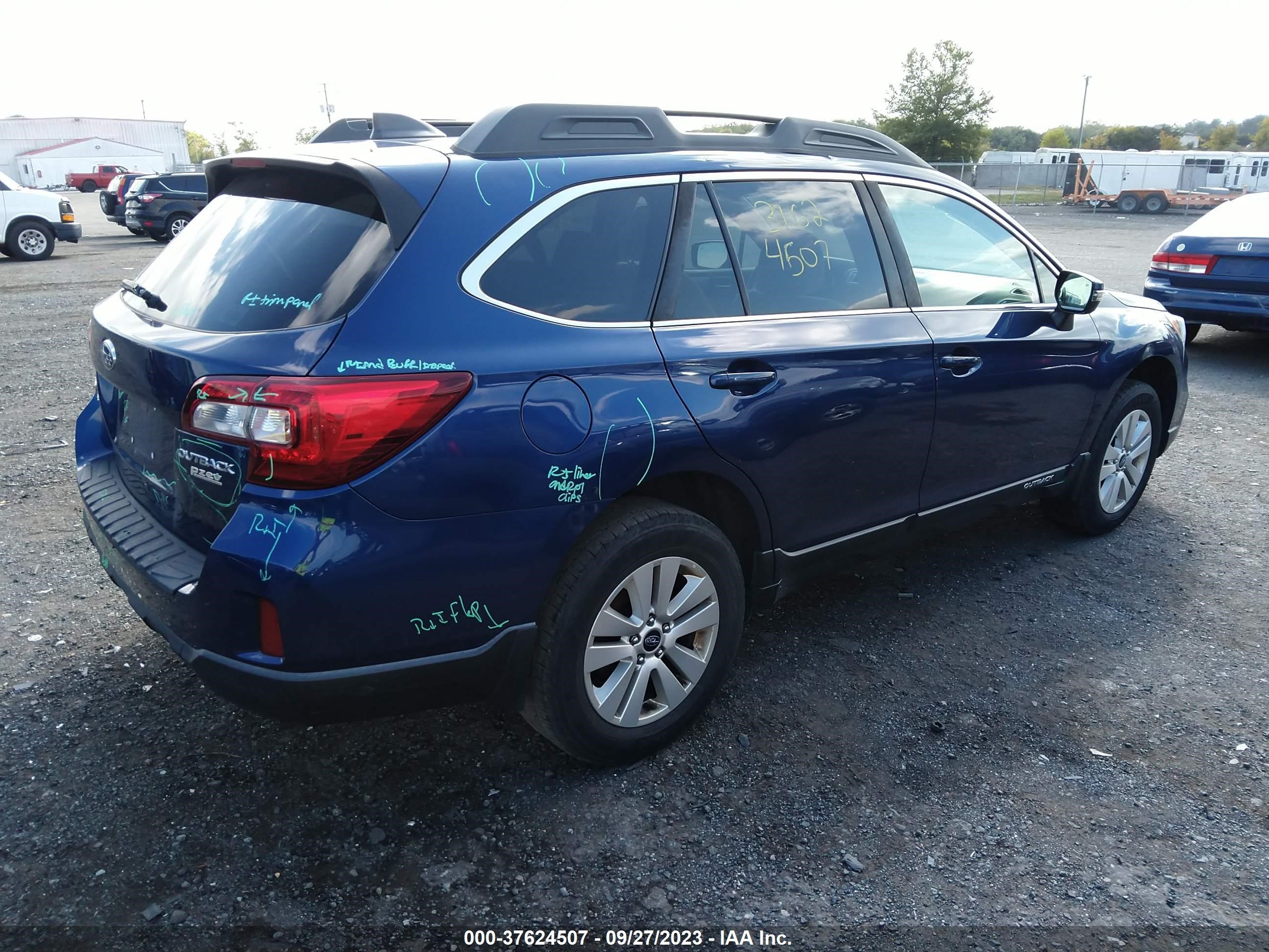 Photo 3 VIN: 4S4BSAFC9H3268920 - SUBARU OUTBACK 